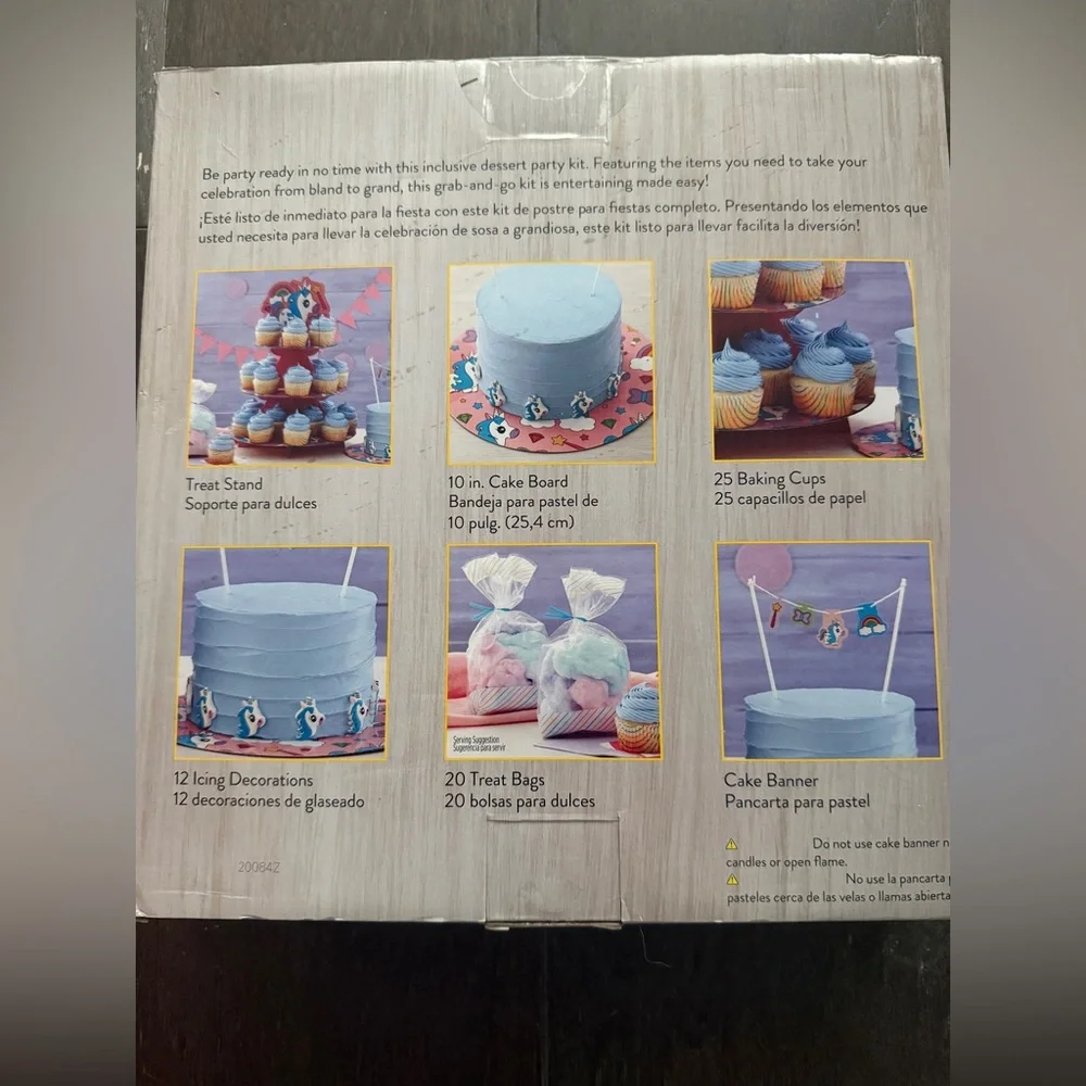 🦄 🧁 🧁 NWT Wilton Unicorn Dessert Party Kit 🎁